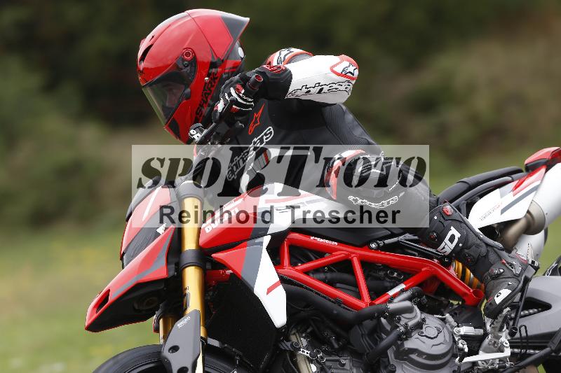 Archiv-2025/37 28.07.2025 Dunlop Ride und Test Day ADR/Einsteiger gruen/17